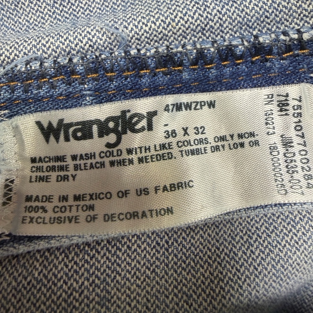 Wrangler Denim Jeans Men's Size 36x32 Regular Fit Med Wash Western 47MWZPW - Picture 5 of 12